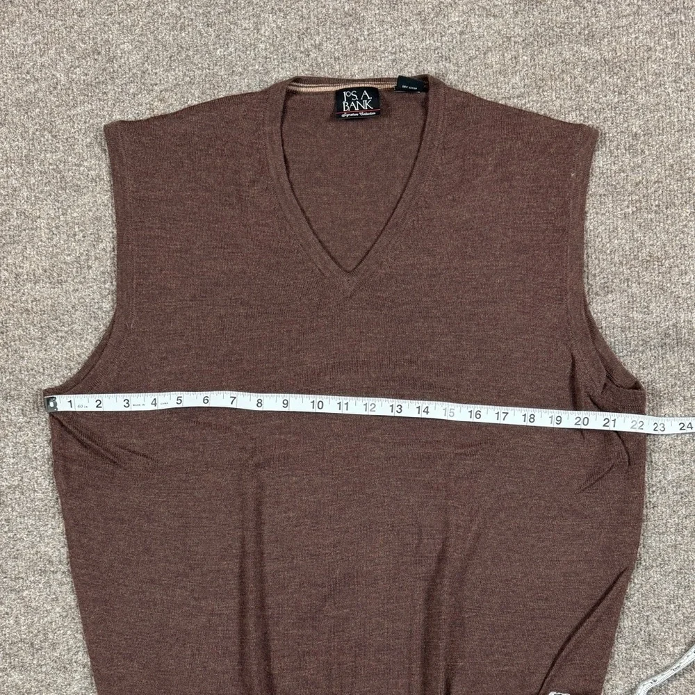 Jos. A. Bank Brown V-Neck Pullover Sweater Vest Men’s L 100% Merino Wool Preppy